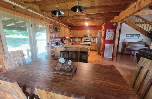 Dandridge Cabin | 20% Off Book By 10/31 Lake & Mountain View, Hot Tub