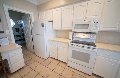 Plantation House | 20% OFF FALL! 5BR/4.5BA, Sleeps 22, Elevator, Pet Friendly