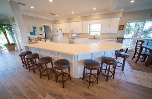 Plantation House | 20% OFF FALL! 5BR/4.5BA, Sleeps 22, Elevator, Pet Friendly