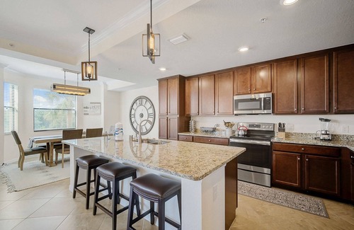 Braden River Condo | 20% off Month-Long Stays! Golf Enthusiast's Paradise - Heated Pool, Tennis, Gated Community!