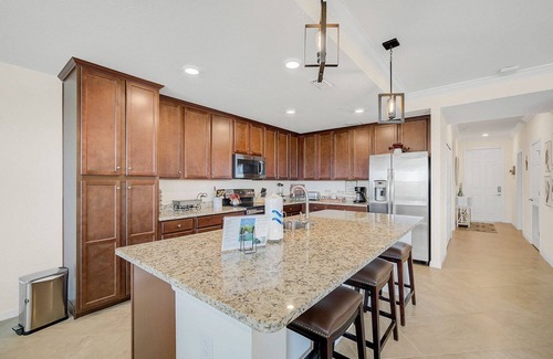 Braden River Condo | 20% off Month-Long Stays! Golf Enthusiast's Paradise - Heated Pool, Tennis, Gated Community!