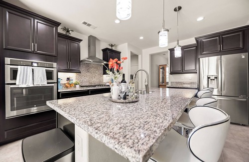 Mira Loma House | 20% OFF MONTHLY! Spacious 5Be/4Ba house near ONT Airport