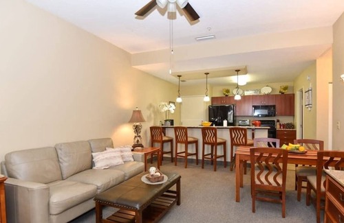 National Gardens Apartment | 20% off Ormond Retreat, Harley Davidson fans, Pool