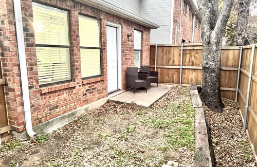 Irving Condo | 20% OFF Upgraded 2bd 1.5 bath loft condo DFW south - Irving
