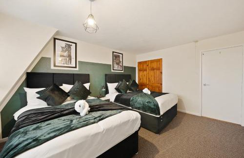 Belluton House | 20 percent off! Large Spacious Abode with Games Room!
