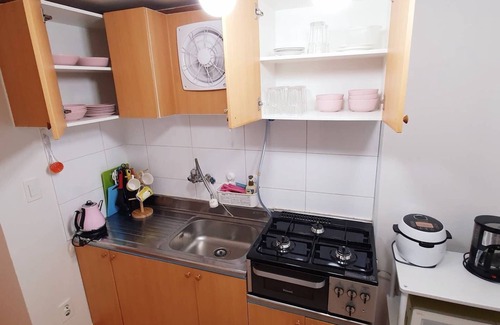 Hoehyeon-dong House | $20% PLUS SALE$ 5min Shopping street with 2shower