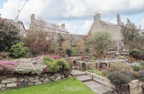 Portsoy Cottage | 20 SOUTH HIGH STREET, family friendly, with open fire in Portsoy