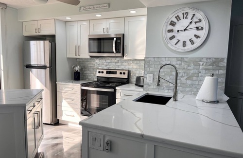 Flagler Beach House | 200 ft from beach! Totally renovated in 2023. Small town feel of Flagler Beach.