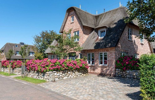 Nieblum House | 200 m² House ∙ 2 bedrooms ∙ 6 guests