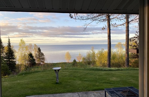 Little Marais House | 200’ of your own private accessible Lake Superior Shore: Stony Shores Retreat