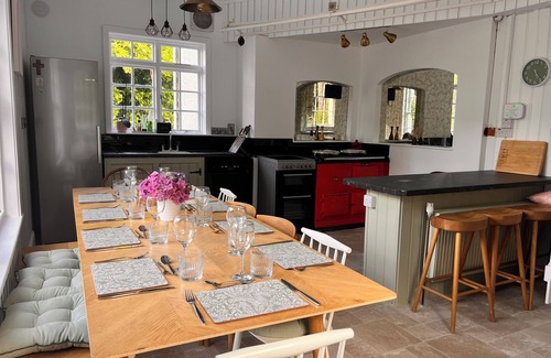 Fahan House | 200 yr old Georgian house located in beautiful Co Donegal 10 mins from beach