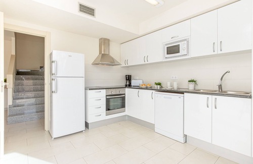 Roses Town Center Apartment | 2000-FRANCESC MACIA Duplex with wifi near the beach