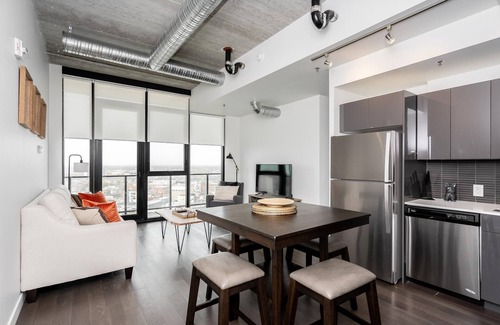 Downtown Winnipeg Condo | (2001)Glasshouse Impressive 1 Bdr Suite (311)