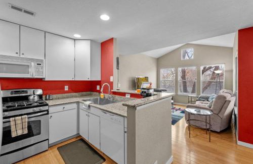 Lafayette House | 2007 N Fork Dr