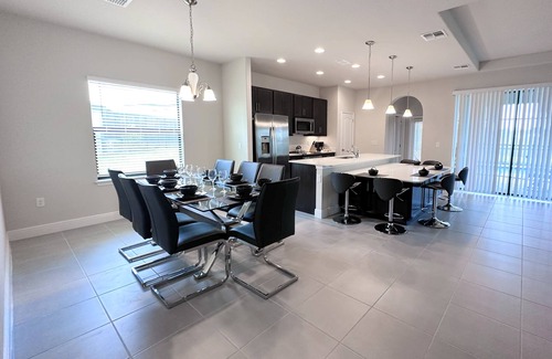 Haines City House | 200KB: 6 Bedroom Pool Home In Resort Community
