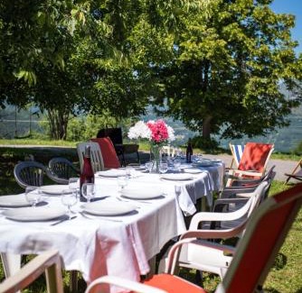 Albiez-le-Jeune Ski Chalet | 200m chalet for 14 people with a panoramic view of the valley