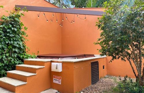 Guaruja House | 200m do mar 1 Suite Jacuzzi Churrasq Varanda