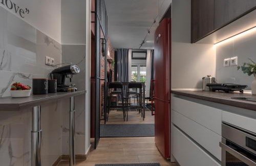Thissio Apartment | 200m from Metro Station & Near Acropolis Hill