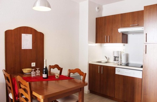 La Mongie Apartment | 200m from shops, swimming pool, terrace, parking, tv, ski locker, 45m², Barèges/La Mongie