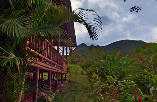 La Fortuna House | 200Mbps fiber optic- La Fortuna - Arenal Volcano - 2 Bedroom cabin AMAZING view!