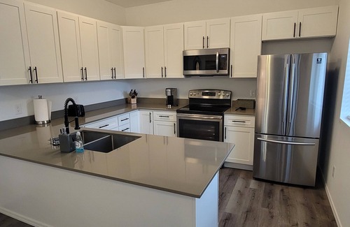 Monroe Apartment | #201 New Cozy Monroe Condo near Evergreen State Fair!