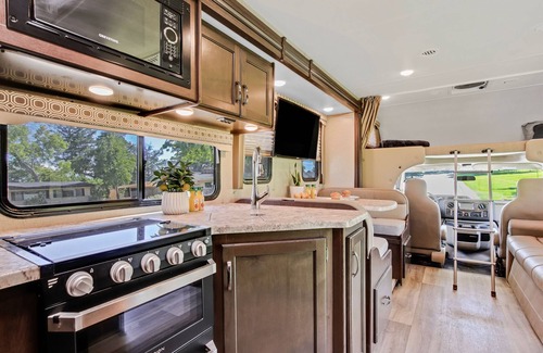 Nampa House | 2016 Sunseeker 24505