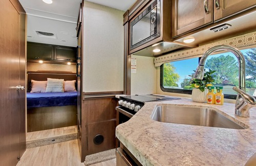 Nampa House | 2016 Sunseeker 24505