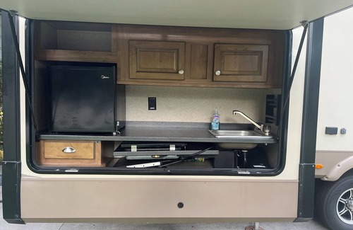 Bay Lake House | 2019 Forest River with 4 slide outs, 2 A/C’s. Huge bunkhouse with 2 slideouts