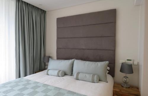 Victoria and Alfred Waterfront Apartment | 202 Kylemore A Waterfront Marina