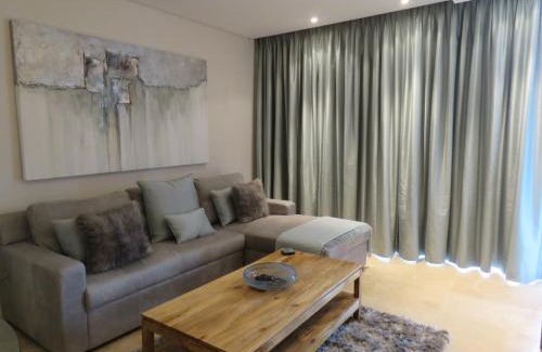 Victoria and Alfred Waterfront Apartment | 202 Kylemore A Waterfront Marina