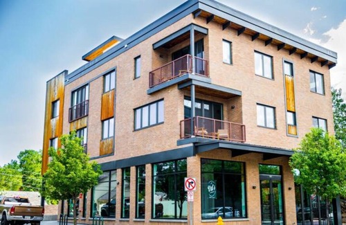 Southside Apartment | 202 - The Lofts, by Flagtown, 1 bed,1bath