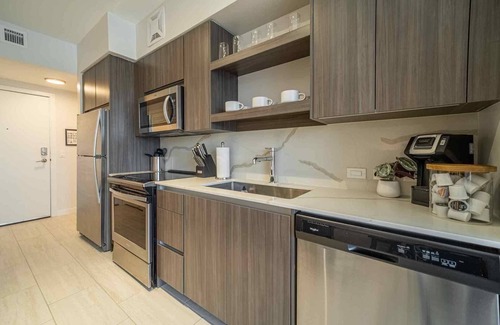 Ludlam Apartment | #202 - Tucker Dadeland