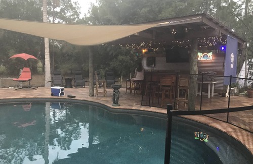 Hunt Club House | 2020 Travel Trailer with 1 queen bedroom & a king or 2 twins & pool