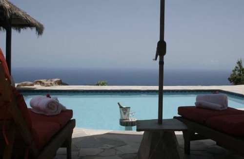 Windward Side Villa | 2023 Villa Fairview on Saba. Ultimate privacy.