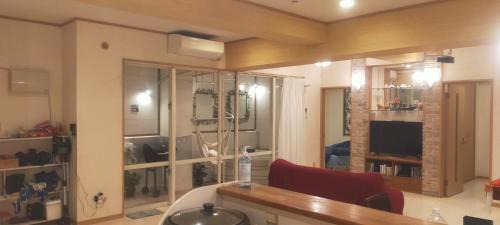 Taketomi-jima Taketomi-cho Apartment | 2024年open,ｼﾞｬｸﾞｼﾞｰ,ﾌﾟﾛｼﾞｪｸﾀｰ,BBQ台,ﾐﾆﾋﾞﾘﾔｰﾄﾞ,広々65平米,wii,wifi,P2台無料