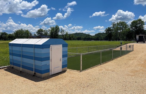 Bath Springs House | 2024 Airstream Flying Cloud 30FB - Fishermans Hideaway Campsite Included