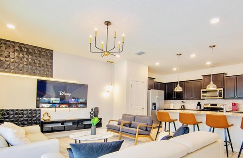 Davenport House | *2024* Fun 5BD/4.5BH w/GameRoom - 8mi/Disney