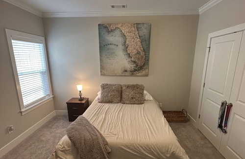 Evans House | 2024 Masters House Rental; Pet friendly with brand new pool and fence!