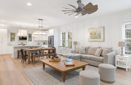 Bald Head Island House | 2024 New Construction Professionally Decorated Bhi Club Pet Friendly
