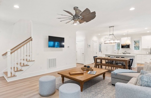 Bald Head Island House | 2024 New Construction Professionally Decorated Bhi Club Pet Friendly