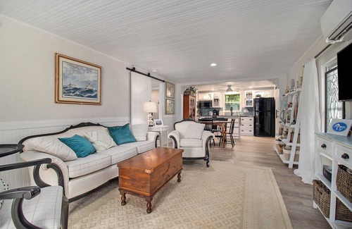 Manistee Cottage | 2024 Remodel! Updated Cottage near Beach and Park