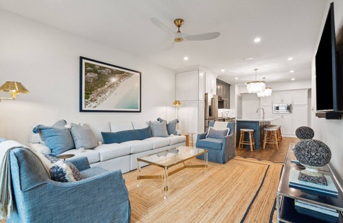 Kiawah Island Villa | 2024 Remodeled- OCEANFRONT! Exceptional BEACH VIEW! 2BR/2BA Luxury Villa