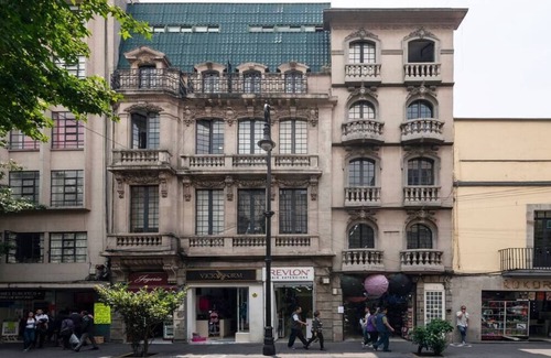 Historic Center Apartment | 204 Historic Center 2Bdrm 2Bath AC Apt Rooftop