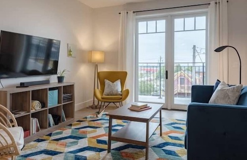 Wolfville House | 204 - Wolfville Accessible Suite with Blomidon View