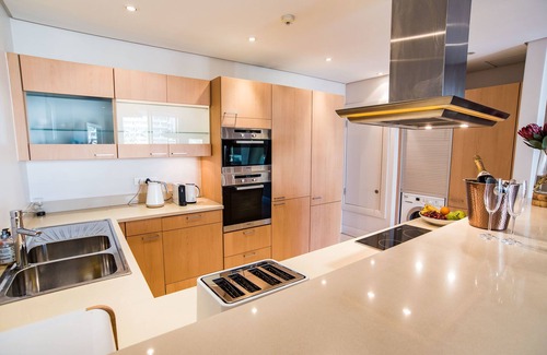 Victoria and Alfred Waterfront Apartment | 205 Pembroke