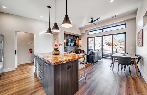 Zion National Park South Entrance Villa | 206 LaFave-Luxury Villa at Zion: Mountain of the Sun