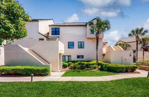 Amelia City House | 206 Sailmaker