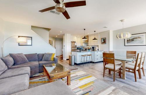 Amelia City House | 206 Sailmaker