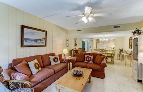Fernandina Beach House | 2063 Beachwood Lovely 2 bedroom 2 bath Beach Wood villa is located in Amelia Island Plantation Resort