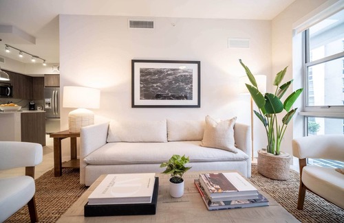 Glenvar Heights Apartment | #207 - Tucker Dadeland